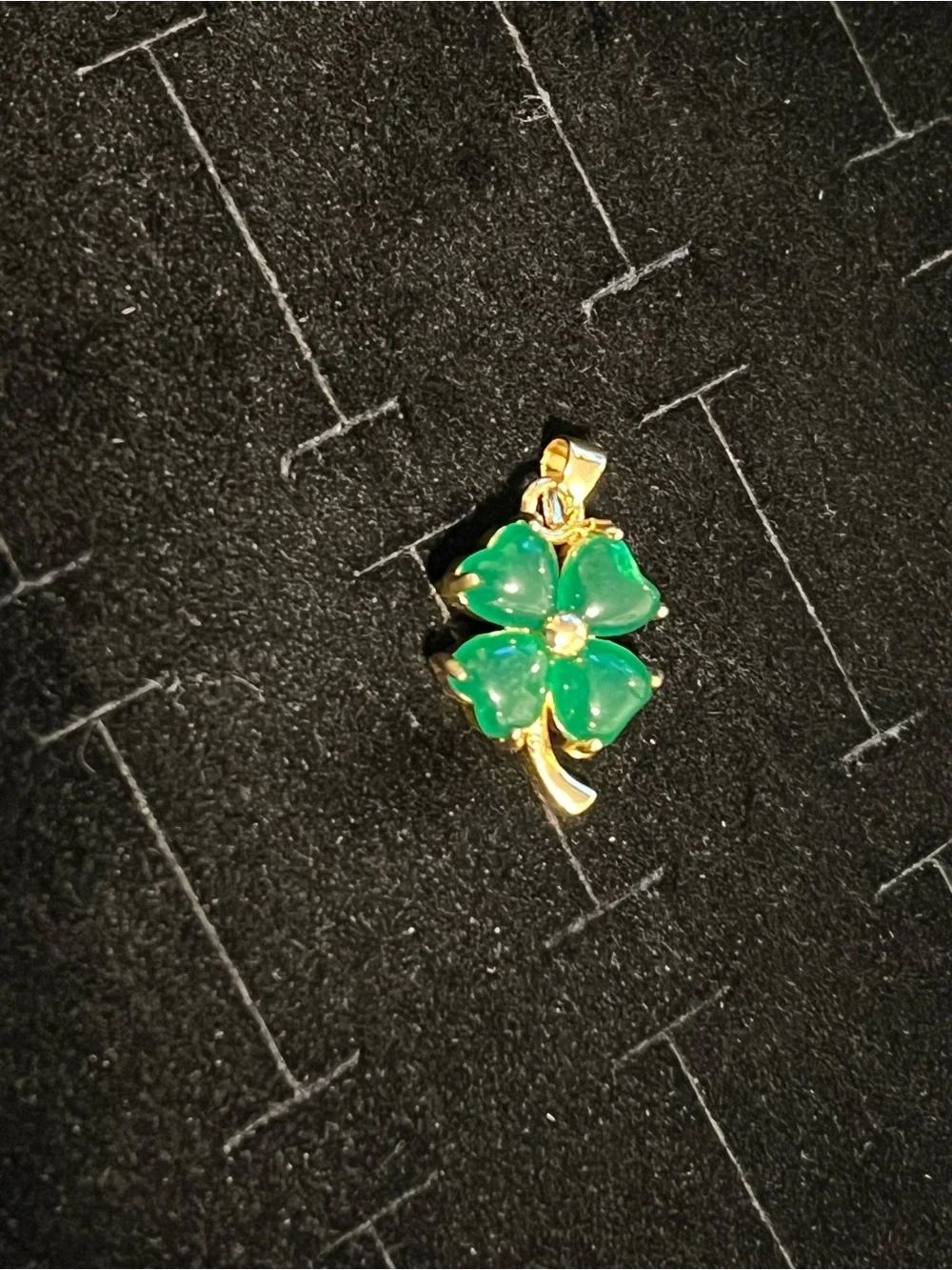 Gold toned Four-Leaf Clover Pendant with Green Jade Stones